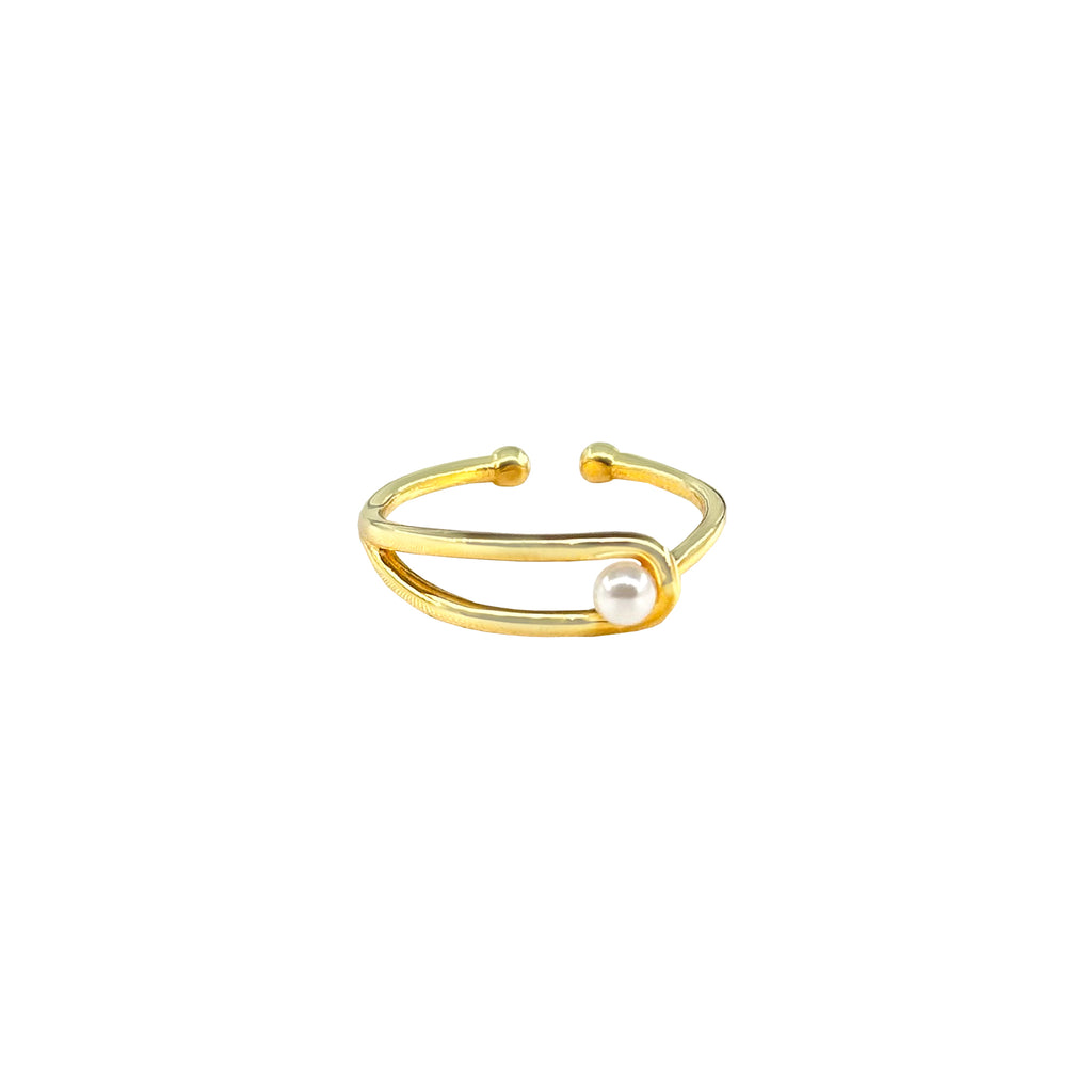 Pearl Detailed Gold Plated Silver Ring
