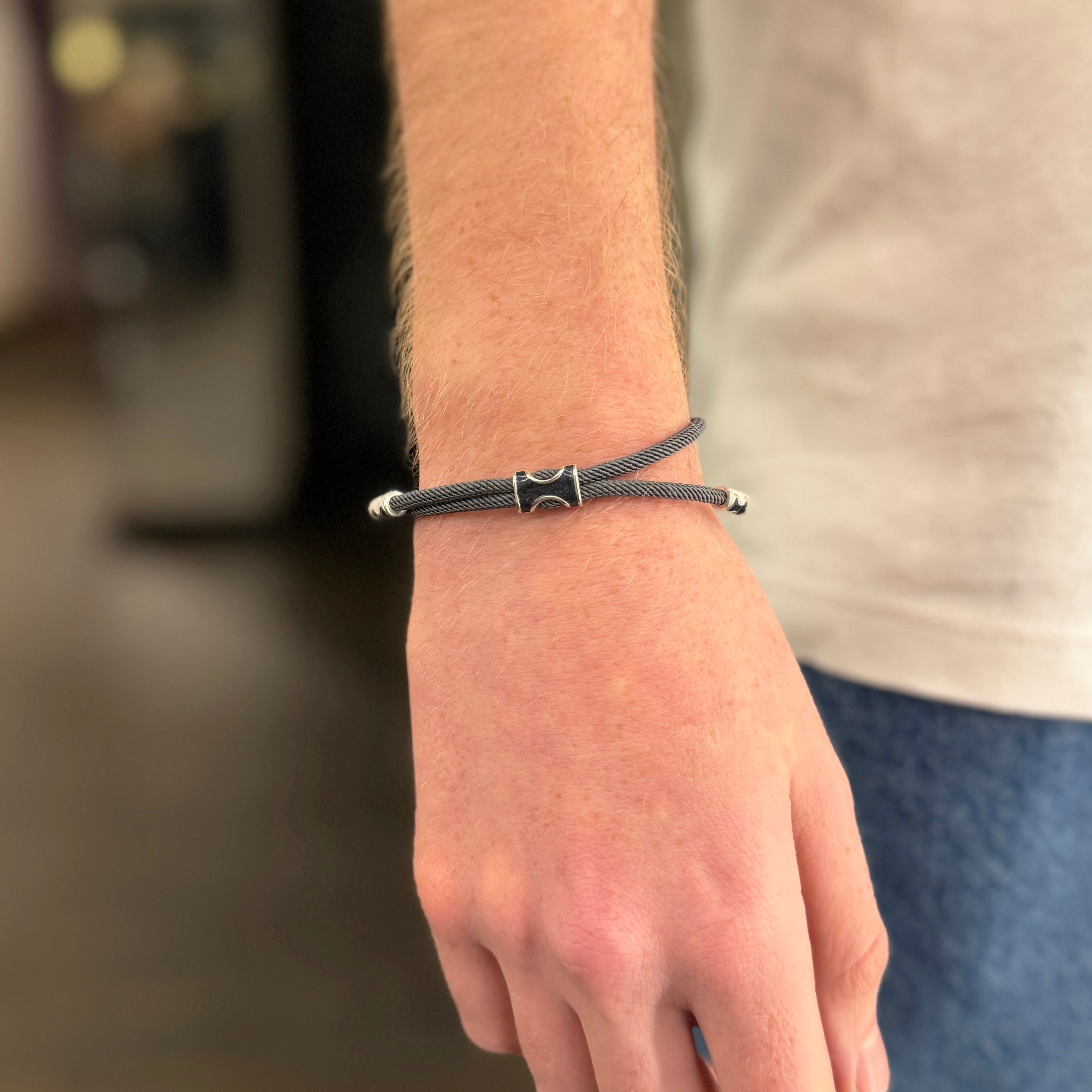 Gosi Gümüş Şans Bilekliği - Gri