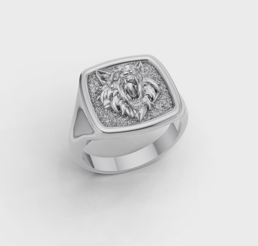 S26® Wolf Ring
